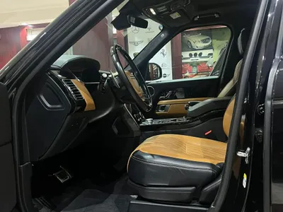 2019 لاند روفر رينج روفر اس في اوتوبيوغرافي