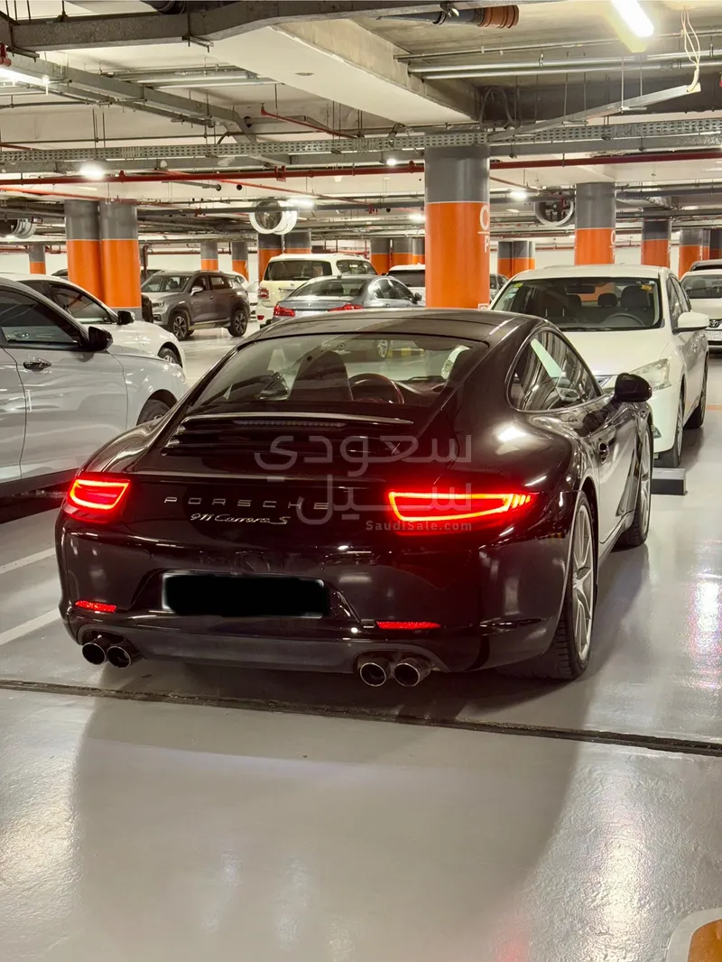 2015 بورش 911 كاريرا اس