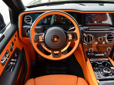 2025 رولز رويس كولينان بلاك بادج