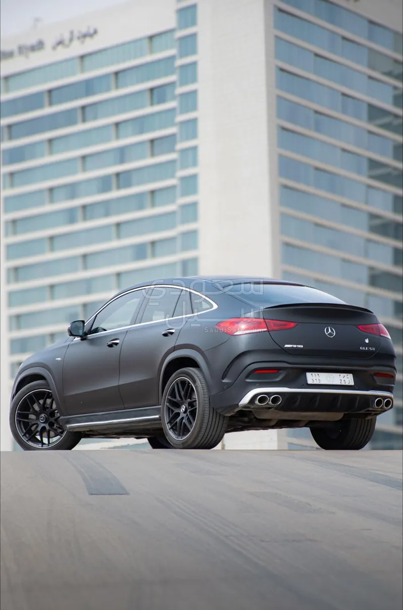 2022 مرسيدس - بنز جي إل إي 53 أي إم جي