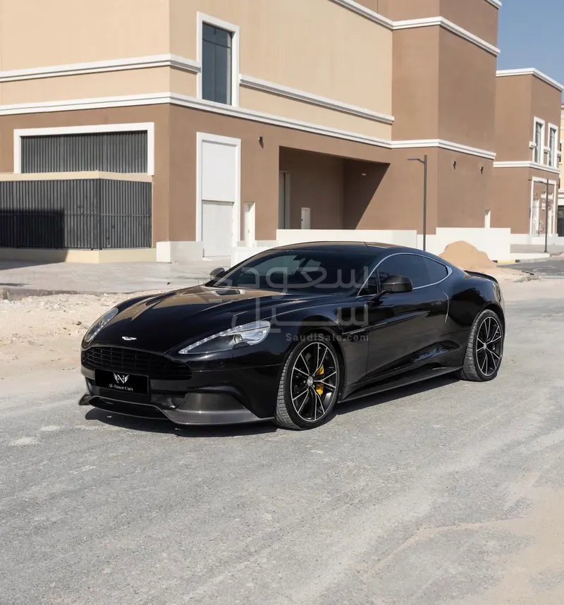 2018 استون مارتن فانكويش