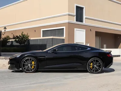 2018 استون مارتن فانكويش