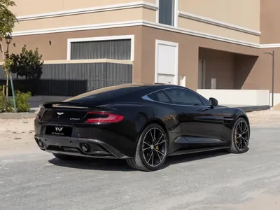 2018 استون مارتن فانكويش