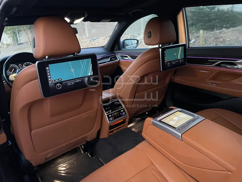 2018 بي ام دبليو الفئة السابعة 730 أي