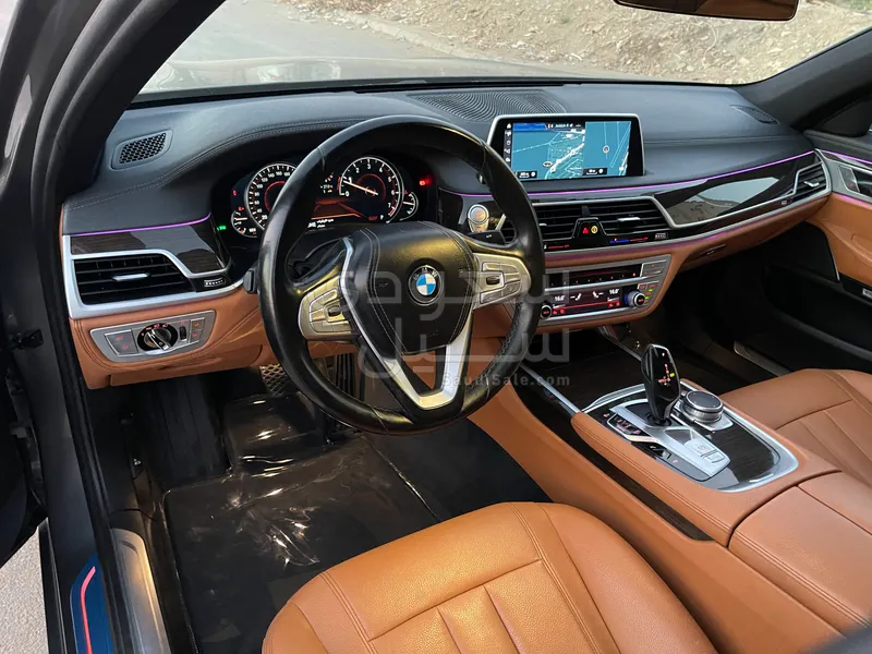 2018 بي ام دبليو الفئة السابعة 730 أي