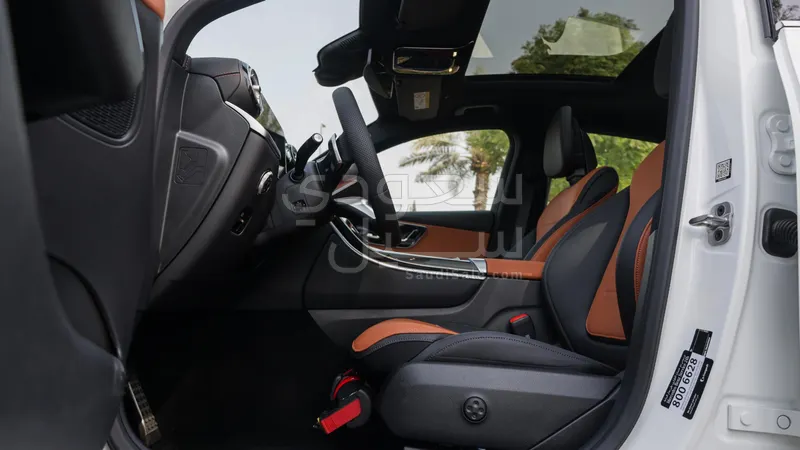 2026 مرسيدس - بنز جي إل سي 200 كوب