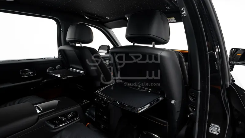 2026 رولز رويس كولينان بلاك بادج