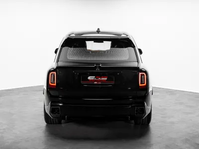 2026 رولز رويس كولينان بلاك بادج