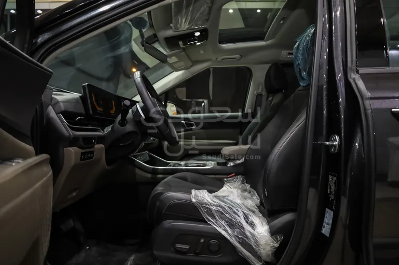 2025 كيا كارنفال