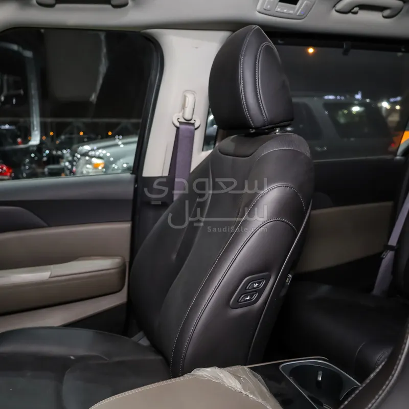 2025 كيا كارنفال