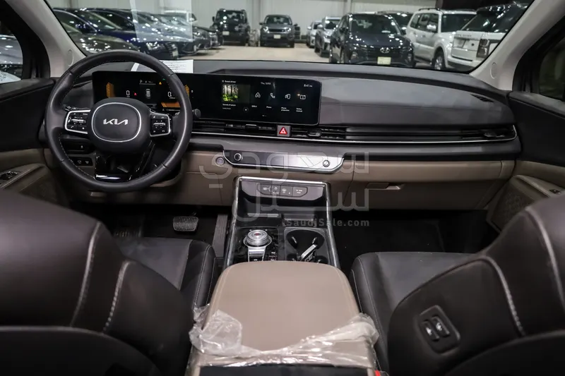 2025 كيا كارنفال