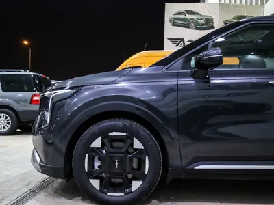 2025 كيا كارنفال