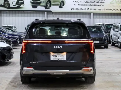 2025 كيا كارنفال
