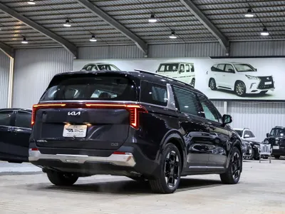 2025 كيا كارنفال