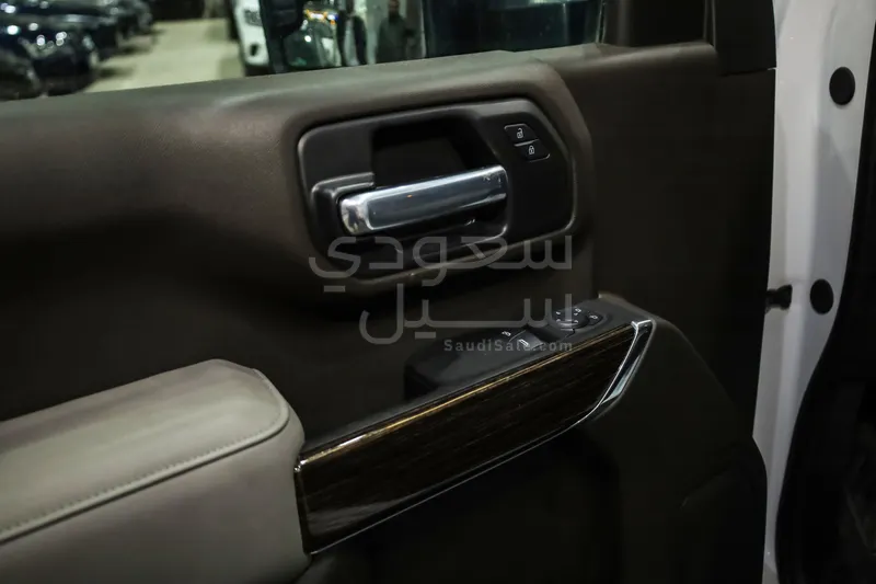 2025 جي ام سي سييرا اتش دي 3500