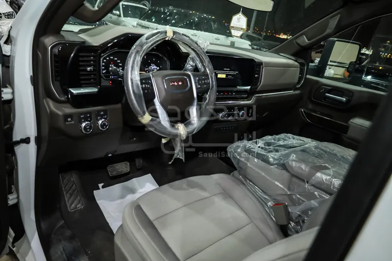 2025 جي ام سي سييرا اتش دي 3500