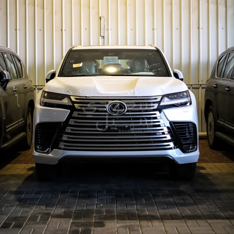 2026 لكزس إل إكس 600