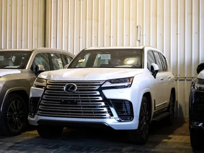 2026 لكزس إل إكس 600