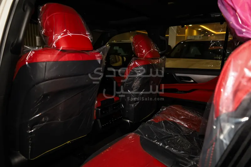 2026 لكزس إل إكس 600 إف