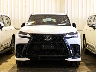 2026 لكزس إل إكس 600 إف