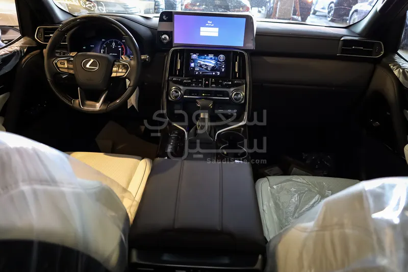 2026 لكزس إل إكس 600