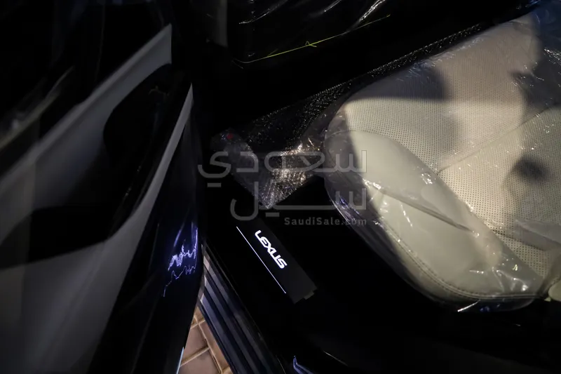 2026 لكزس إل إكس 600