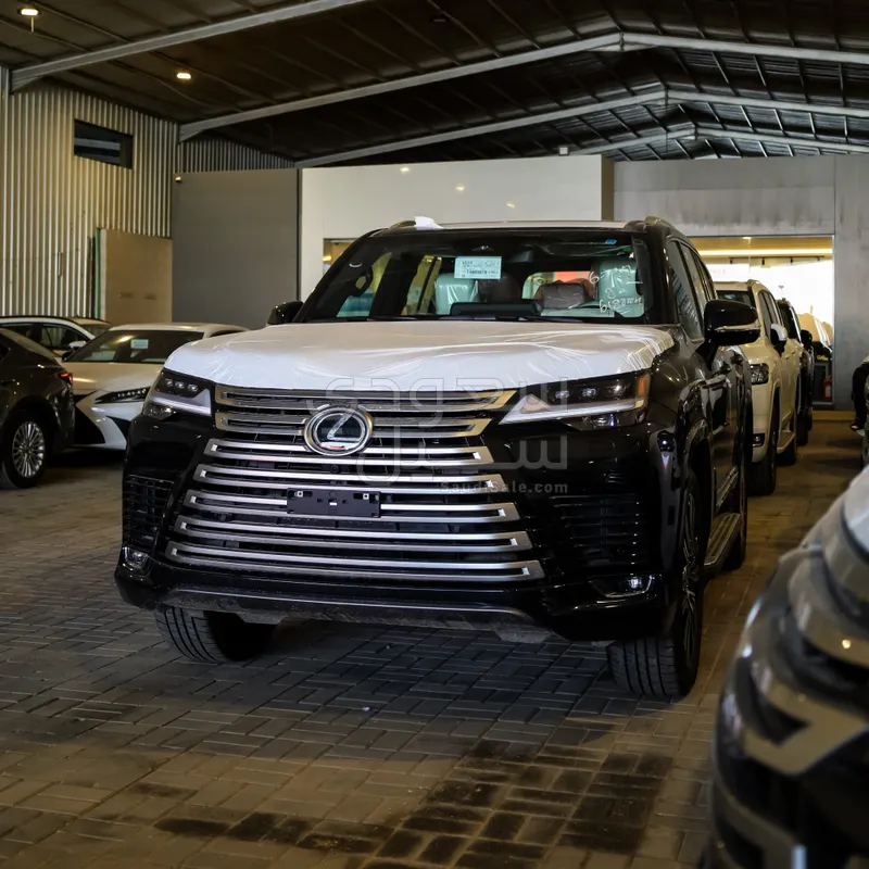 2026 لكزس إل إكس 600