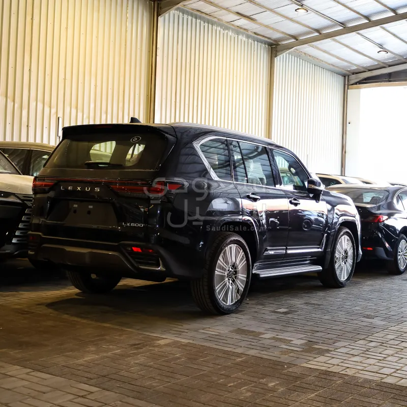 2026 لكزس إل إكس 600