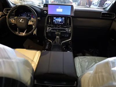 2026 لكزس إل إكس 600