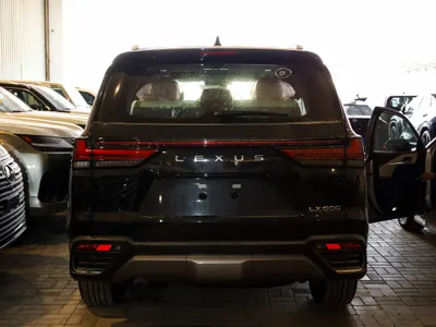 2026 لكزس إل إكس 600