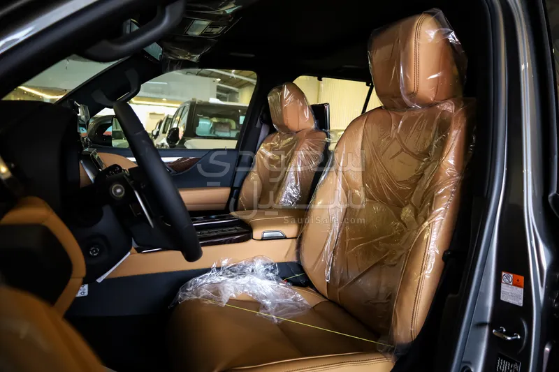 2026 لكزس إل إكس 600