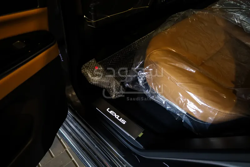 2026 لكزس إل إكس 600