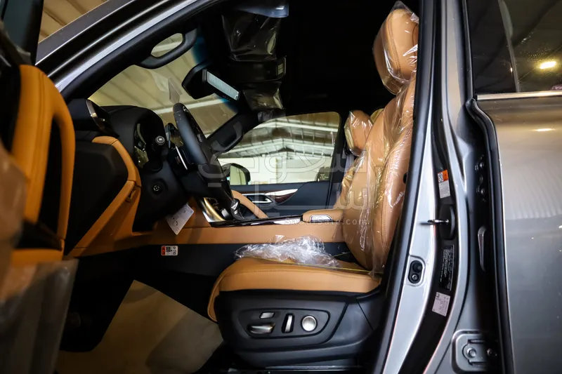 2026 لكزس إل إكس 600