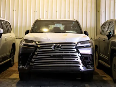 2026 لكزس إل إكس 600