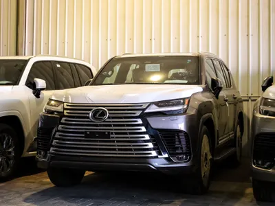 2026 لكزس إل إكس 600