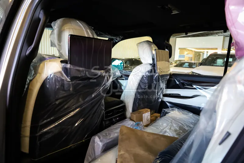 2026 لكزس إل إكس 600