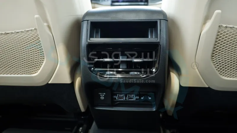 2026 جييب جراند شيروكي ليمتد بلس