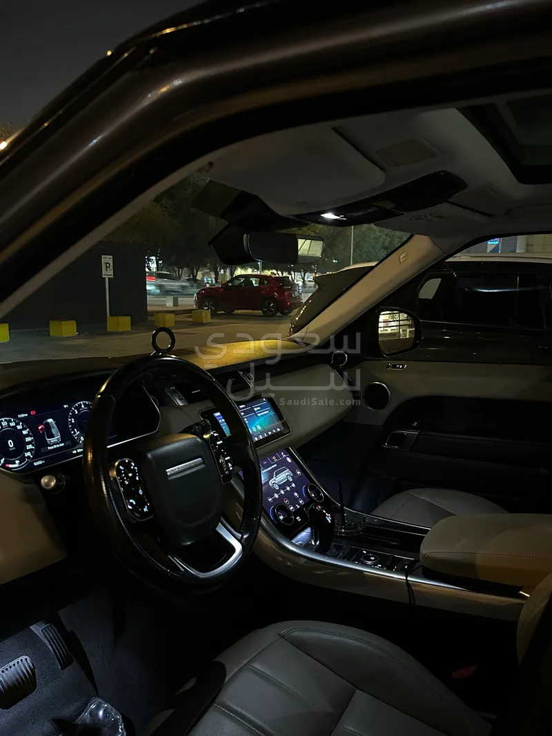 2020 لاند روفر رينج روفر سبورت اس اي
