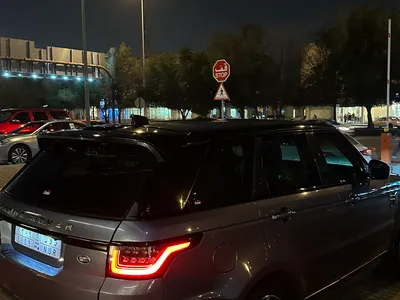 2020 لاند روفر رينج روفر سبورت اس اي