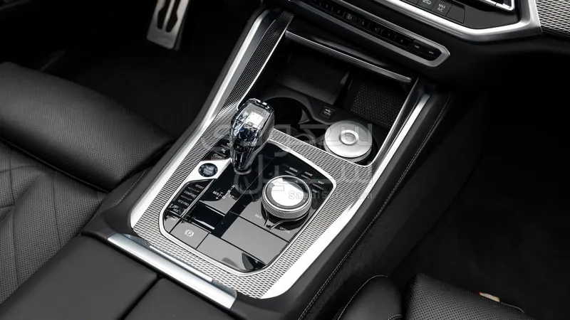 2023 بي ام دبليو الفئة اكس 6 40أي