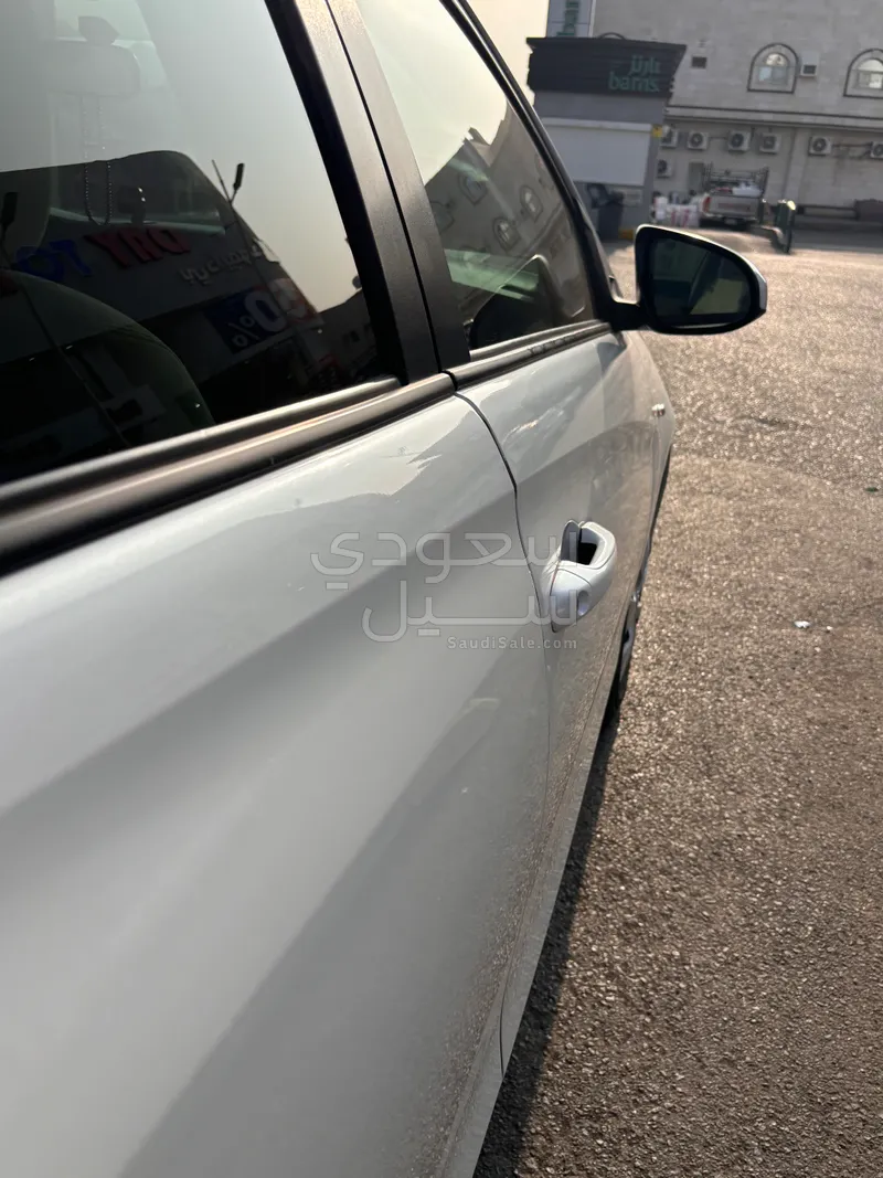 2022 تويوتا ياريس