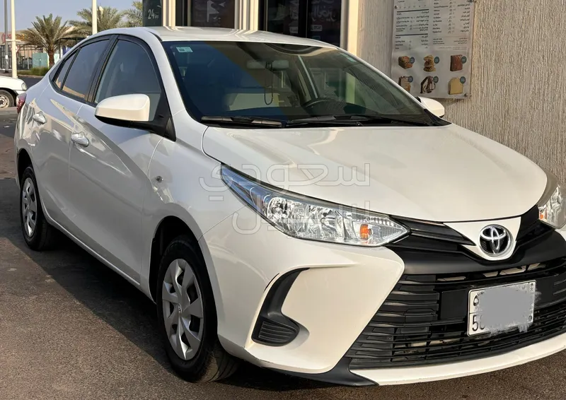 2022 تويوتا ياريس