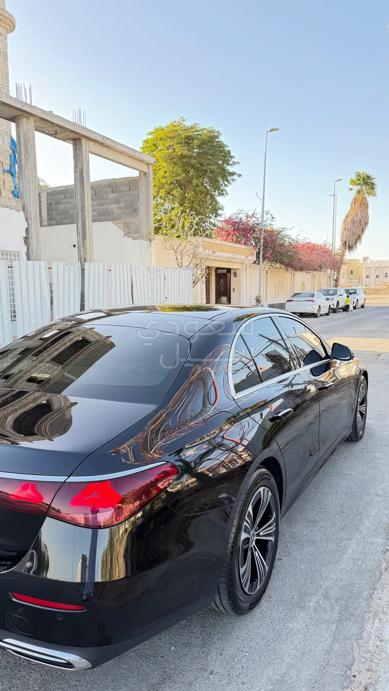 2024 Mercedes-Benz E 200