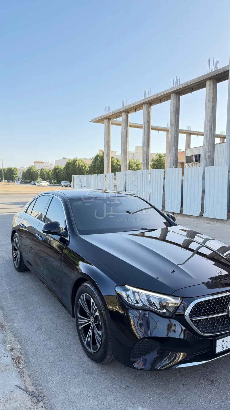 2024 Mercedes-Benz E 200