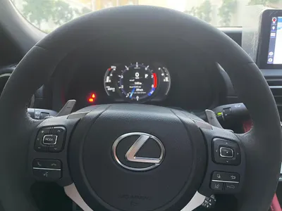 2025 لكزس أر سي 350