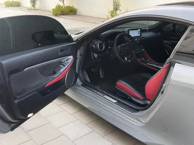 2025 لكزس أر سي 350