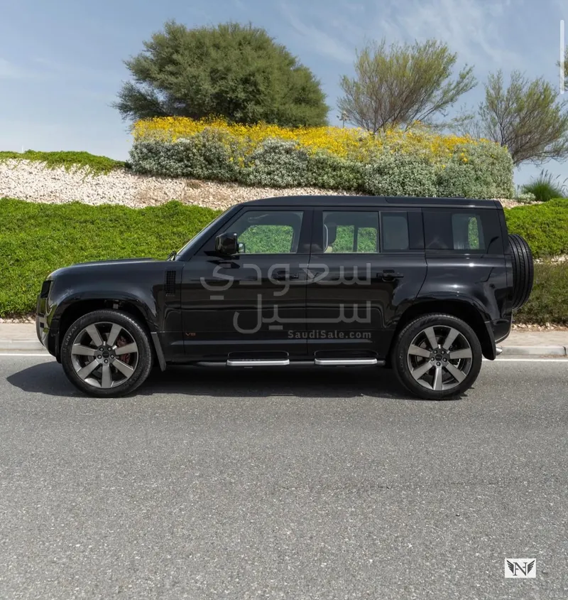2026 لاند روفر ديفيندر 110