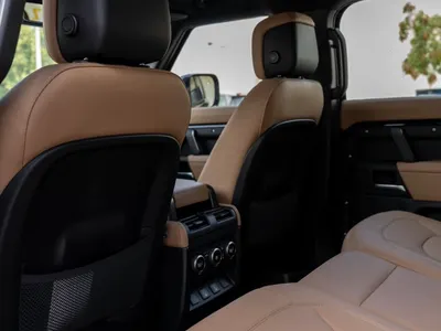 2026 لاند روفر ديفيندر 110