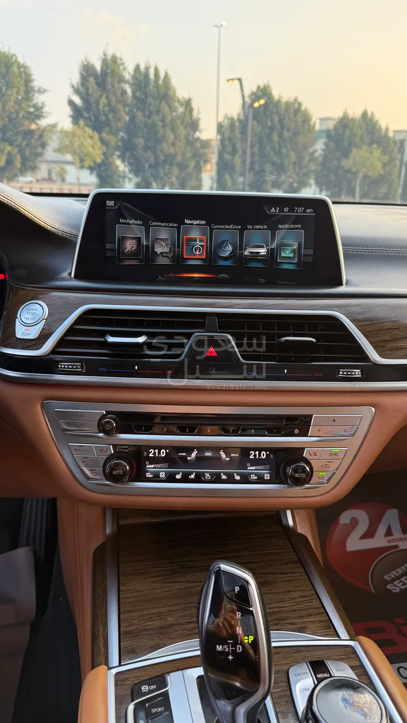 2016 بي ام دبليو الفئة السابعة 740 إل أي