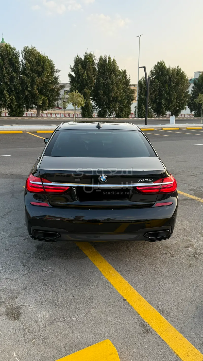 2016 بي ام دبليو الفئة السابعة 740 إل أي